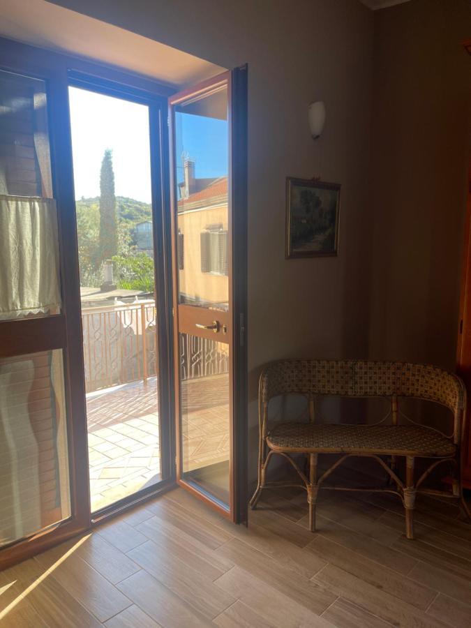 B&B A Casa Di Maybe Caserta Eksteriør billede